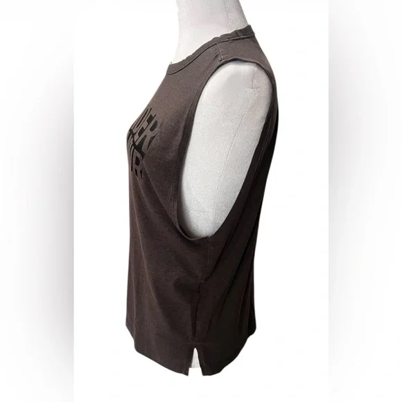 5/$25 Under Armour Women's Dark Charcoal Muscle Tee with Black Logo - Picture 2 of 8